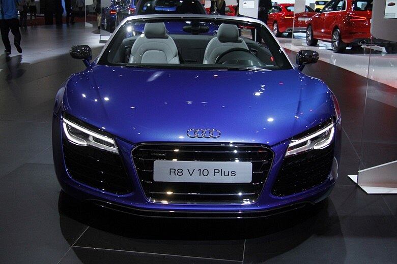 O superesportivo pilotado por Robert Downey Jr. em Homem de Ferro está exposto na versão conversível

Saiba tudo sobre carros! Acesse www.r7.com/carros
