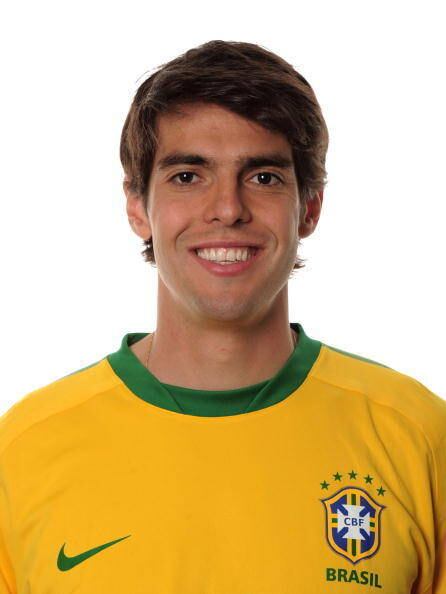 Estrela da seleção na Copa de 2010, Kaká não disputará seu terceiro mundial. Durante a competição passada, o pentacampeão atuava pelo Real Madrid e hoje pertence ao Milan