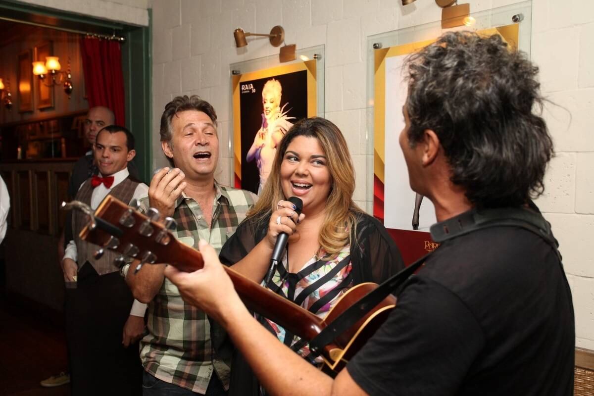 Fabiana Karla e Nelson Freitas 