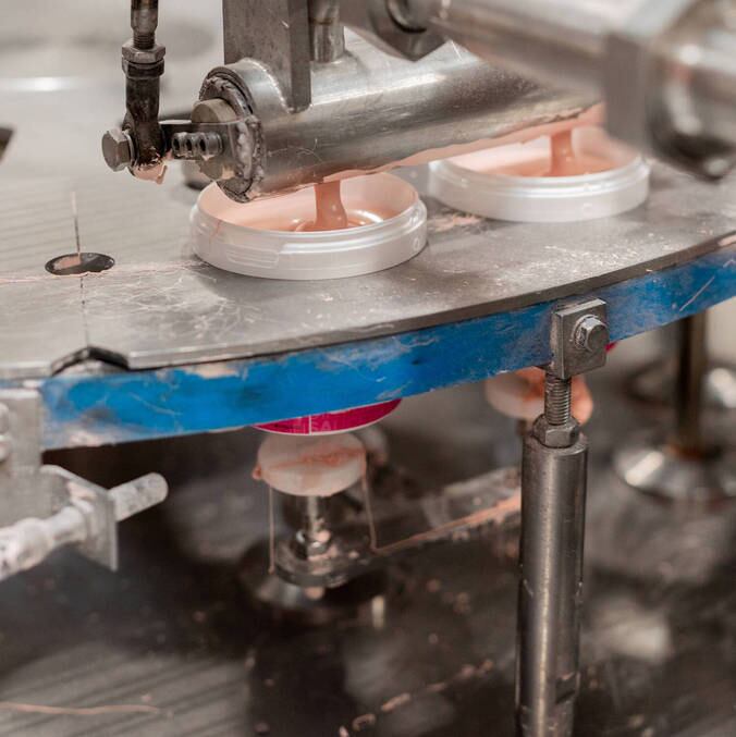 Linha de produção de produtos de limpeza duplicou após sucesso viral