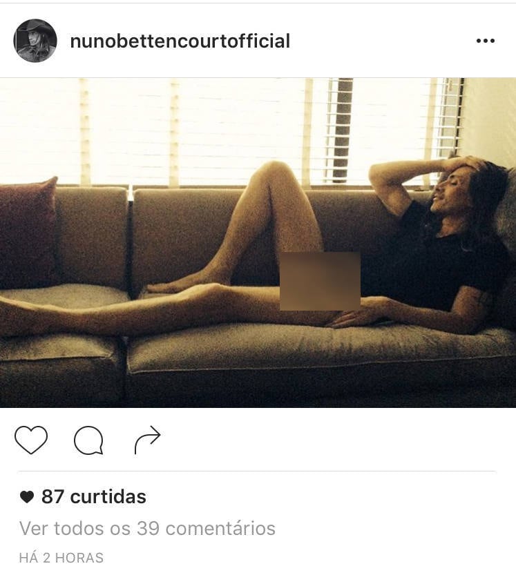Nuno Bettencourt em foto que mostra sua intimidade