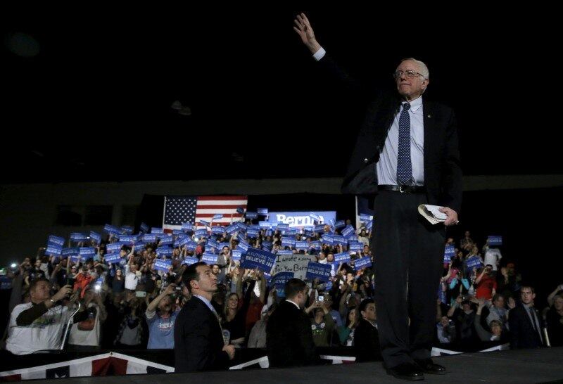 Nesta época, o conservadorismo republicano se assemelhou à atual postura de Trump, de certa maneira isolacionista. Muitos isolacionistas na época eram contra a guerra e combatiam Roosevelt. Eles se identificavam com o discurso do polêmico aviador Charles Lindberg, acusado de ser simpatizante do nazismo