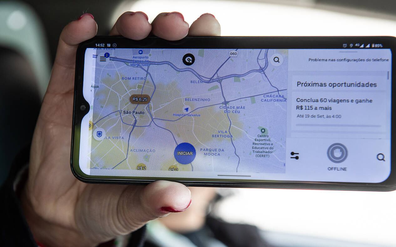 São Paulo, SP - 16.09.2022 _ Eliane Sanchez, motorista do aplicativo Uber, conta os perigos enfrentados pela mulher no transporte de passageiros. Foto Edu Garcia/R7