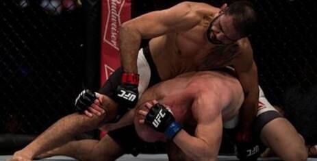 Outro que levantou a torcida foi o brasileiro, meio-pesado, Rogério Minotouro, que nocauteou Patrick Cummins, aos 4m52s do primeiro round, se recuperando da última derrota, para Maurício Shogun, no UFC 190, em 2015