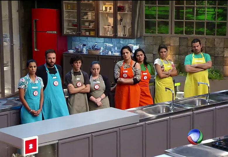 Na formação do Desafio da Geladeira, teve muita discussão. Buddy decidiu que Priscila e Juan e Cleide e Nelra iriam cozinhar pela permanência na competição
• Nos bastidores do Batalha dos Cozinheiros, Xuxa se diz "enjoada" para comer e revela desejo