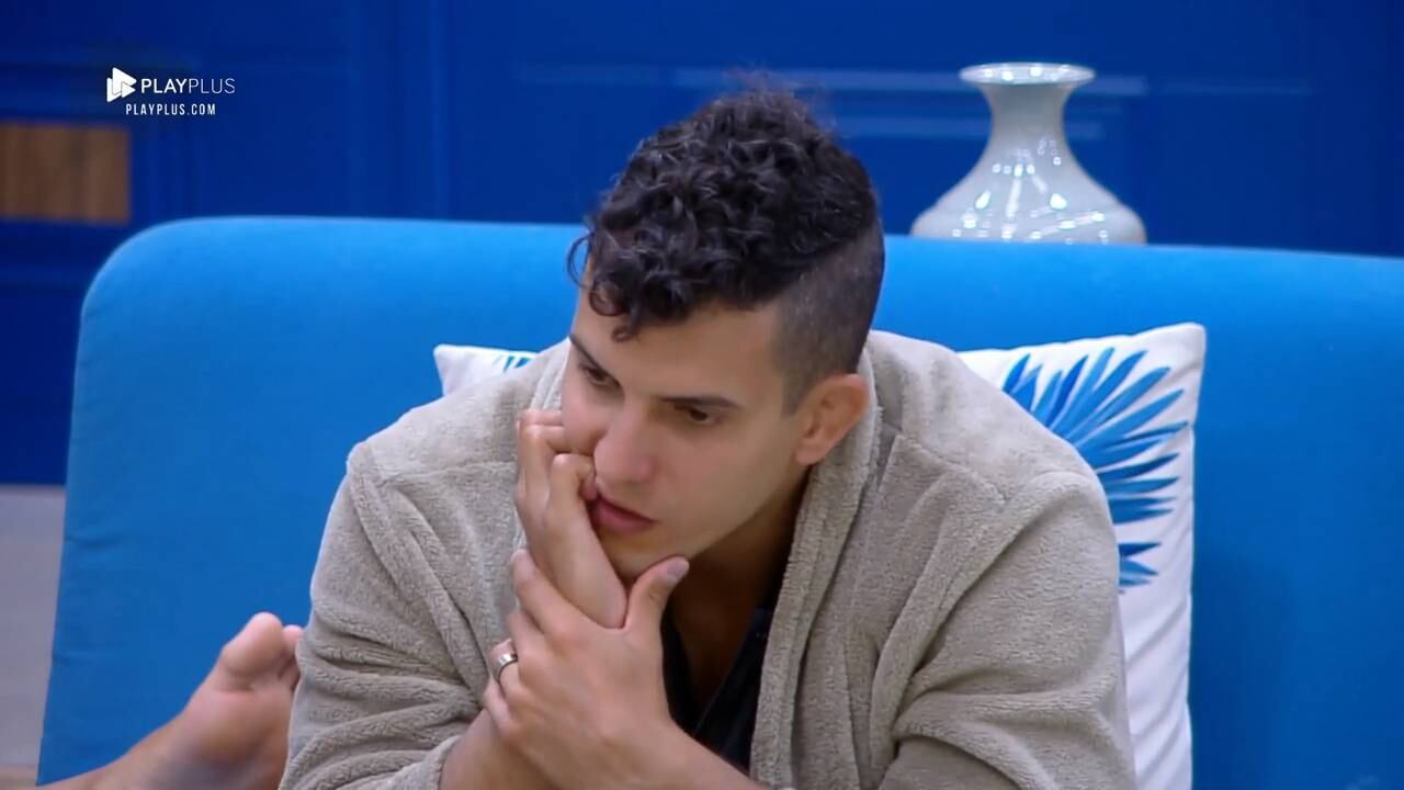 Felipe Sertanejo gostaria de ter uma pintura do grafiteiro Eduardo Kobra