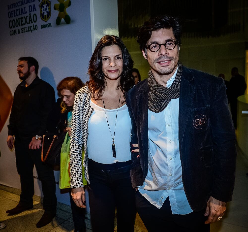 Os atores no teatro