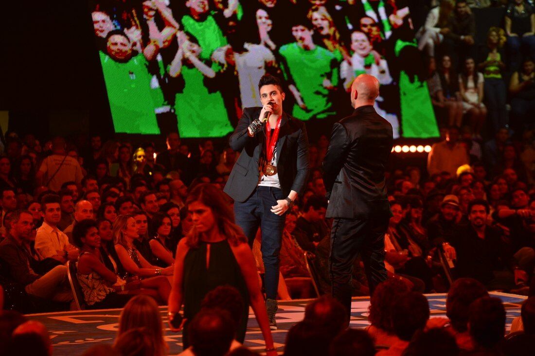 Luan Santana ganhou o prêmio de Melhor Cantor