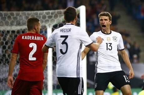 Thomas Müller vibrou muito com os seus gols