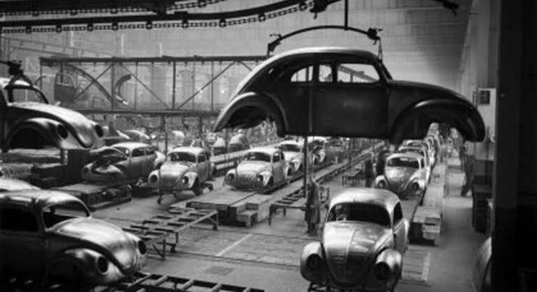 Embora o Fusca tenha evoluído muito na Alemanha por aqui apenas pequenos aperfeiçoamentos foram aplicados