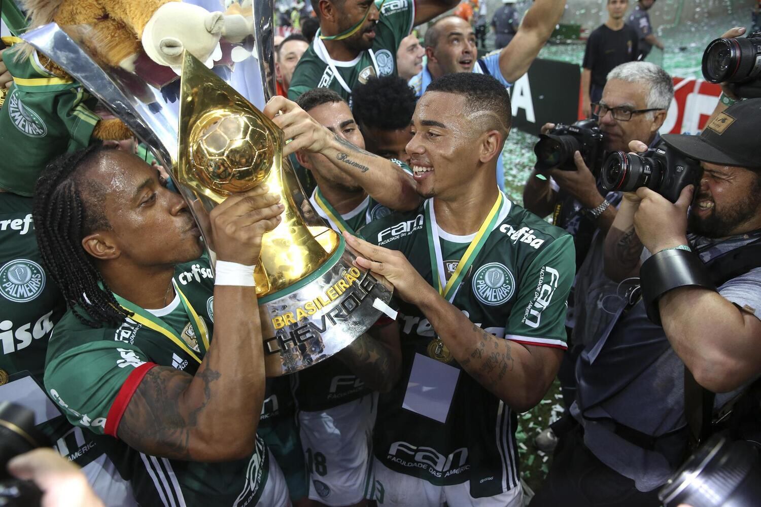 Brasileirão 2016
Campeão do 1º turno: Palmeiras
Campeão: Palmeiras