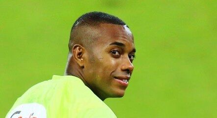 Robinho deve cumprir pena no Brasil