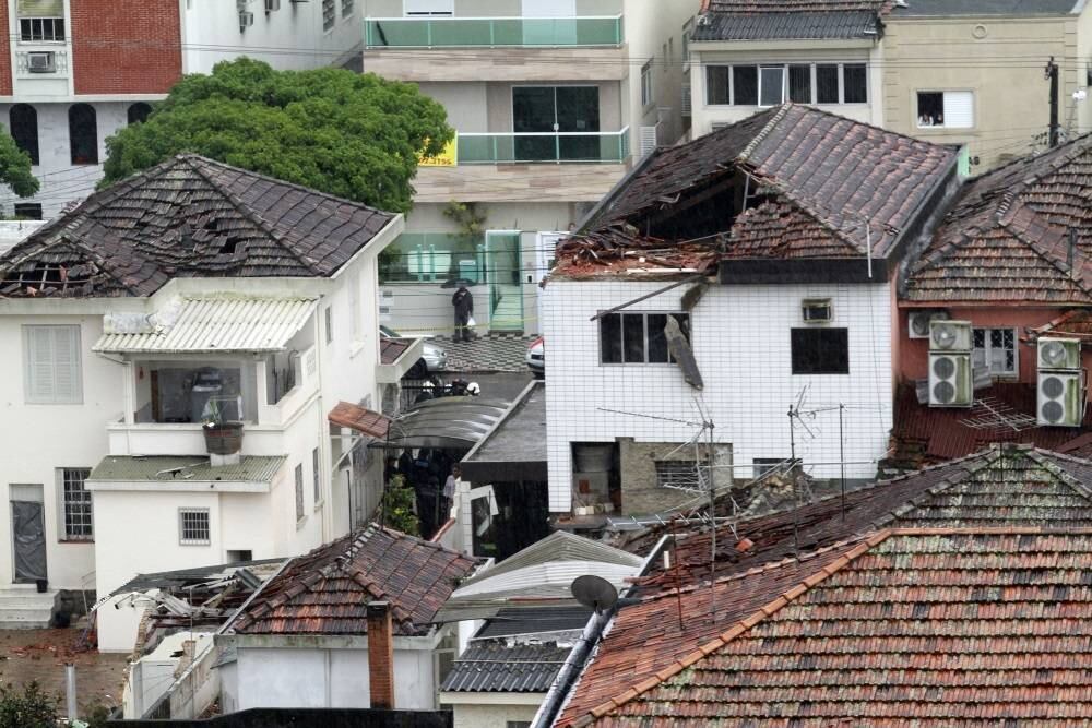 Aeronava caiu em Santos