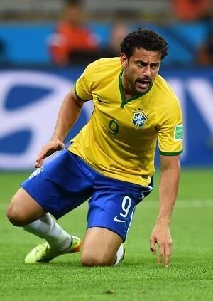 Fred foi um dos mais criticados na campanha brasileira. O camisa 9, que só fez um gol em seis jogos, disse que a cicatriz feita hoje ficará para sempre.

— É um momento de muita tristeza, de muita decepção pra gente. É uma cicatriz que vai ficar marcada durante toda a nossa vida. Isso não me machuca [vaias]. O que me machuca é o resultado da forma como aconteceu