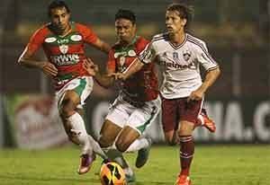 Sem querer se expor, Marin evitou ter poder para satisfazer as demandas
do movimento de jogadores, que briga principalmente em prol de uma
reforma no calendário do futebol brasileiro