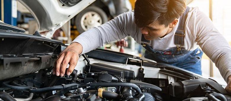 Manutenção e verificação deve ser feita sempre com motor frio