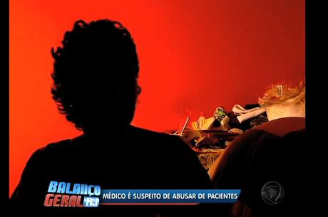 O médico responde a processo pelo mesmo crime