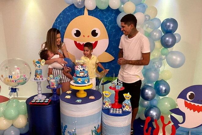 Raniel e Aline, sua esposa, em foto com filhos Daniel e Felipe