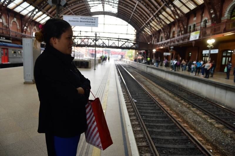 No entanto, no meio desse caos, Kelly Nunes, 28 anos, faturista, chegou à Luz em 25 minutos de Itaquera, zona leste. Kelly estava indo para a estação Paraíso.

— Eu acho que o pessoal não está vindo trabalhar ou está
optando ir de carro ou se arriscando nos ônibus