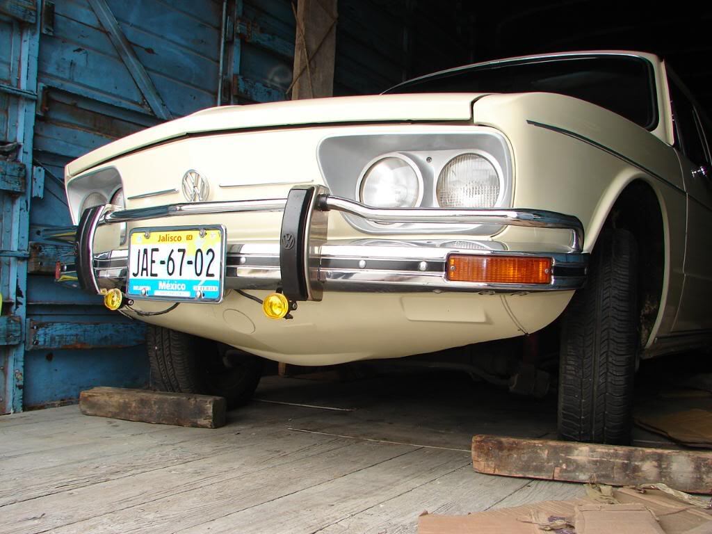 O modelo deixou de ser produzido no Brasil em 1982, quando a Volkswagen lançou a família BX, que originou o Gol, o sedã Voyage, a perua Parati e a picape Saveiro 

Saiba tudo sobre carros! Acesse www.r7.com/carros