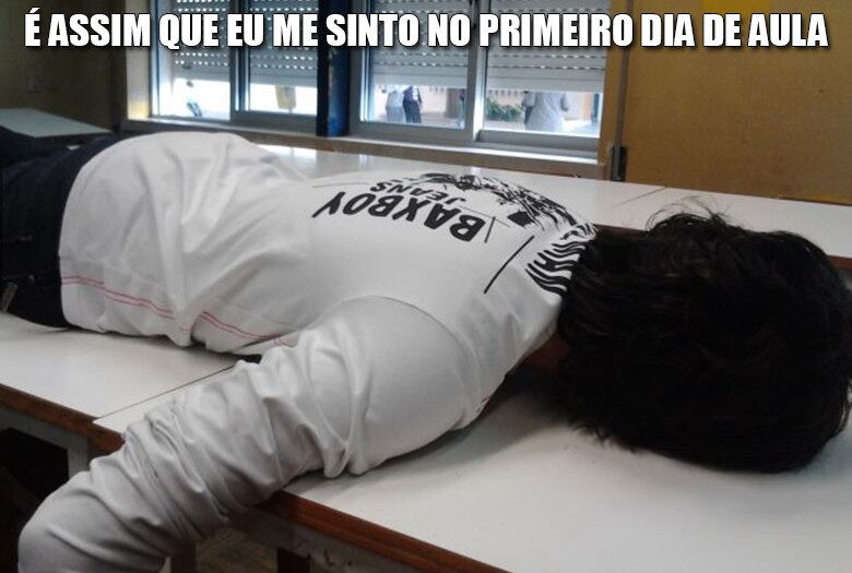 Memes sobre as voltas às aulas