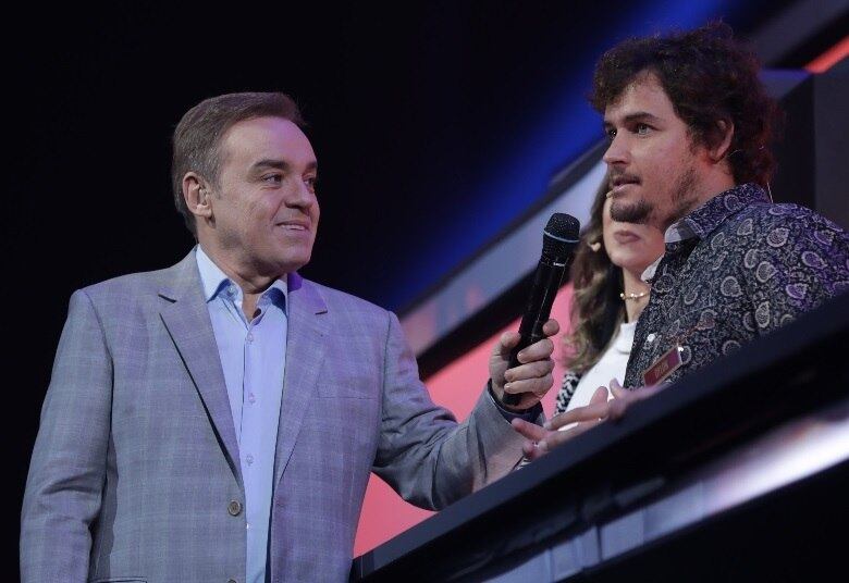 Na próxima
quarta-feira (5), a partir das 22h30, acontece a segunda semifinal do Canta Comigo e
outros dois candidatos também garantirão vaga na final. Não perca!