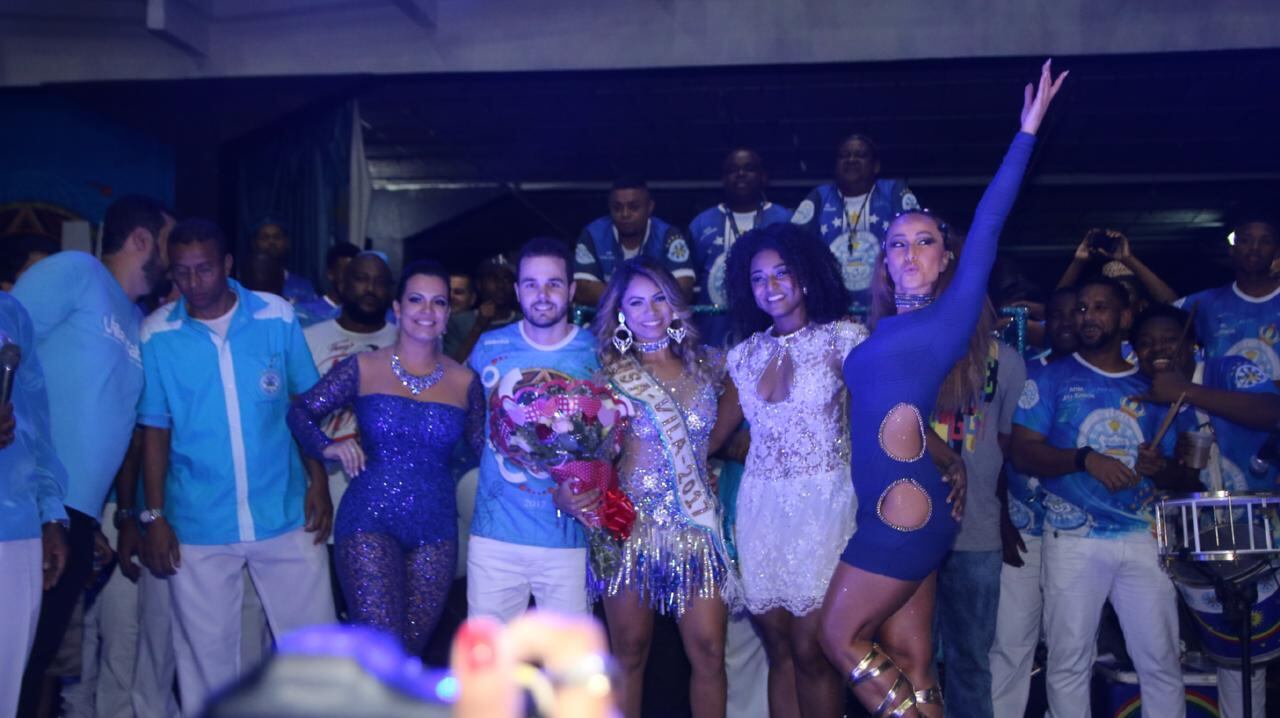 Lexa foi escolhida musa da Vila Isabel para o carnval 2017