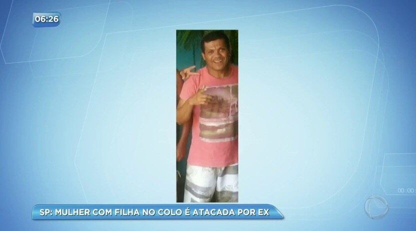 Elas
voltaram para a casa por volta das 19h da noite. A mulher de 32 anos saiu do
carro com a filha do casal no colo. Na frente da bebê, Agnaldo atingiu a vítima
cerca de oito vezes com uma faca. Ferida, Jailma foi atendida em um hospital
que fica a menos de 50 metros do local do crime, mas não resistiu e morreu
