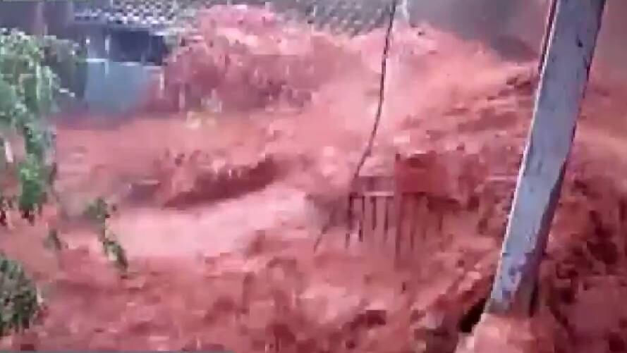 Casa foi tomada por enxurrada após as chuvas