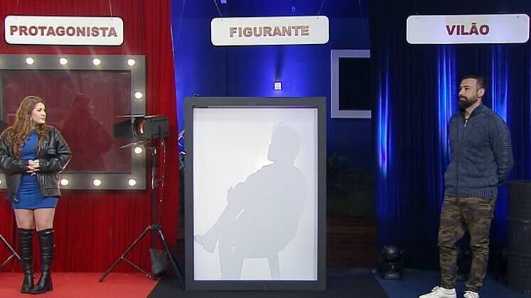 Medrado caprichou no deboche ao falar sobre suas escolhas. "Toda
vez que eu olho para o lado, o Suita está me observando", disse, colocando-o como
figurante. Já para Tálamo, o vilão da vez, disse: "Atira para todo lado, para
cada um passa uma informação diferente". Somente Giulia, eleita protagonista,
escapou das alfinetadas