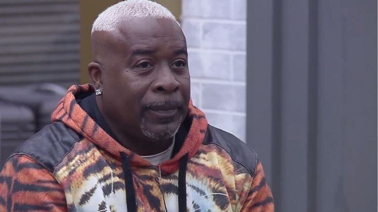 Pimpolho

Ainda na onda do cabelo platinado, Pimpolho também aderiu ao cabelo descolorido e fez um corte!