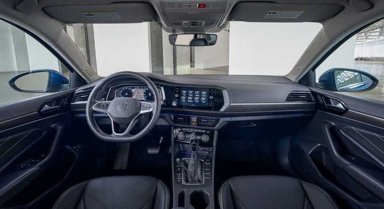 Central multimídia pode ser de 8 ou 10 polegadas com conexão com Apple CarPlay e Android Auto