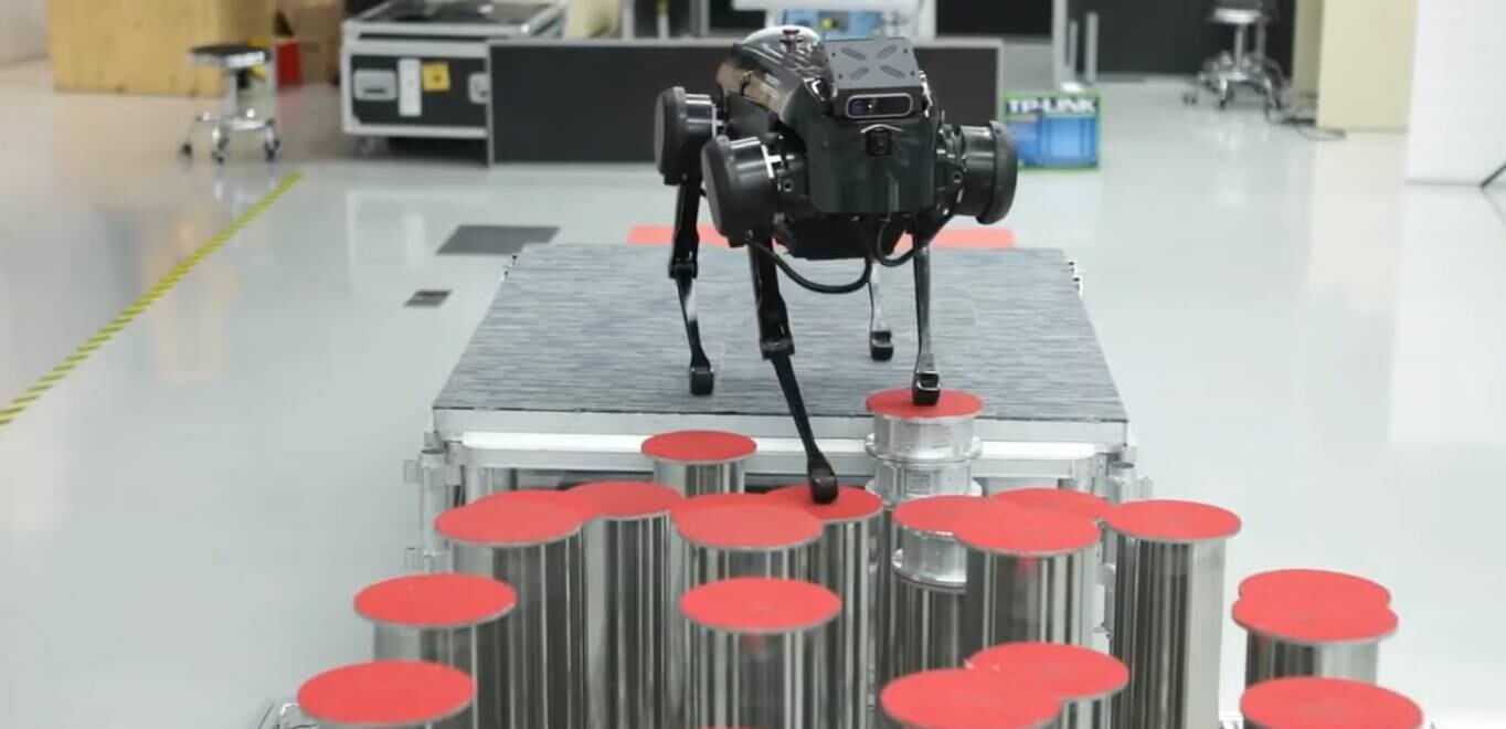 O laboratório
de robótica da Tencent é especialmente focado em características autônomas de
robôs, como consciência e julgamento