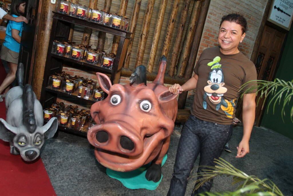 O promoter David Brazil também marcou presença no aniversário