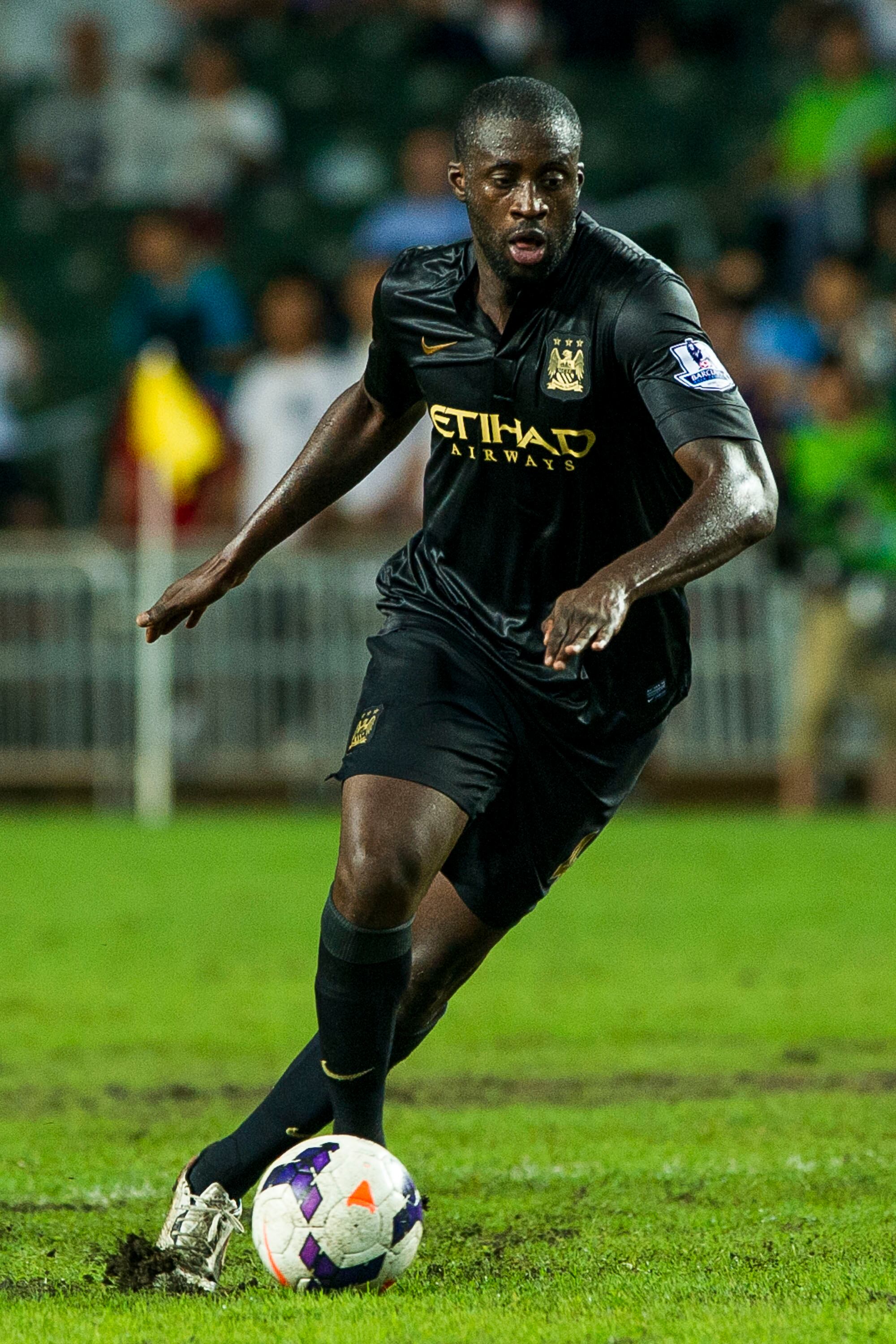 Outro atleta do Manchester City que aparece na lista é o volante Yaya Touré. O marfinense, que é um dos pilares do meio de campo da equipe, ganha R$ 39 milhões por temporada