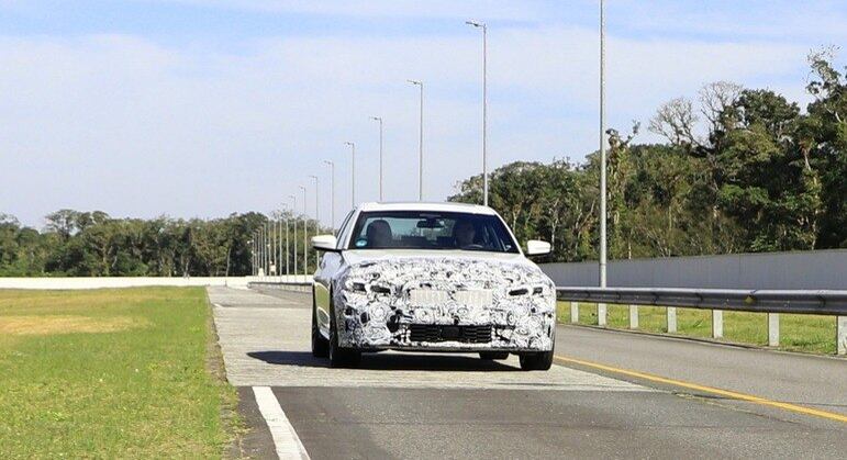 Visitante poderá andar com um piloto da marca em uma pista de testes com mais de 700 metros de extensão