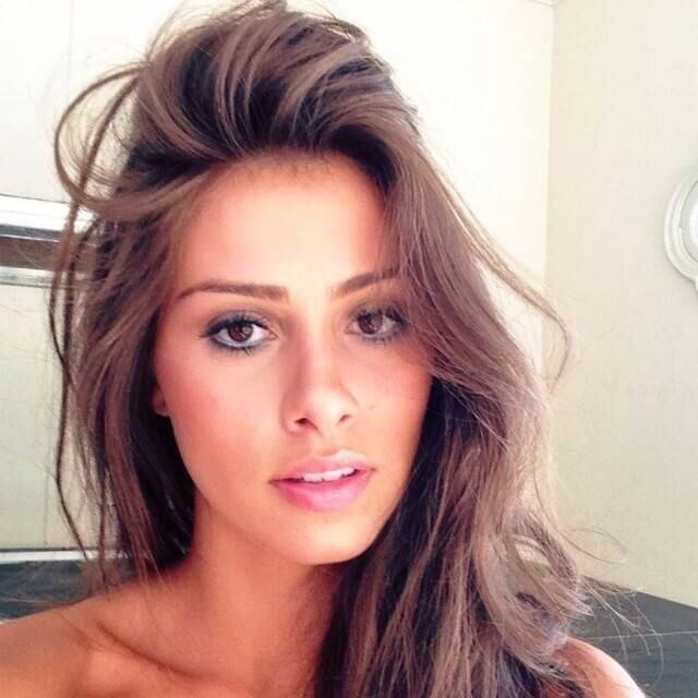 Affair dele?
A modelo Gabriella Lenzi foi apontada por muita gente como affair de Neymar enquanto ele estava separado de Bruna. Até mesmo a imprensa internacional afirmou que os dois se divertiram juntos