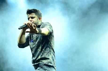 Cristiano Araújo e a namorada morreram em um acidente no dia 24