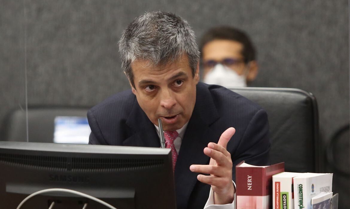 Soluções para tornar estádios
mais seguros serão discutida
s