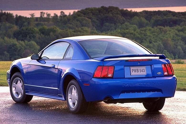 Ford Mustang 1998