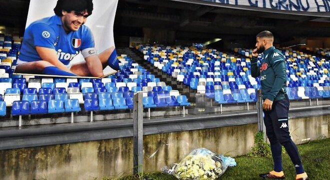 Insigne e as flores dedicadas a Diego