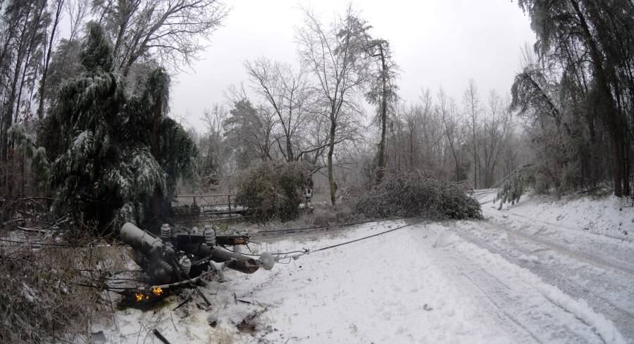 Calcula-se que cerca de 85 milhões de pessoas tenham sido afetadas pelo mau tempo e que o número pode aumentar nas próximas horas