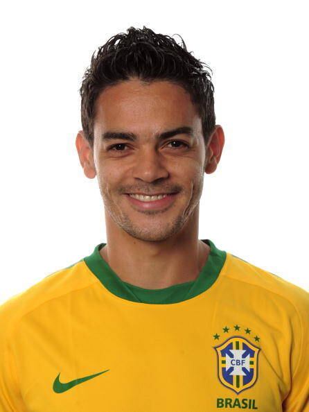 Josué jogava pelo Wolfsburg, da Alemanha, durante o último Mundial. O volante faz parte do atual elenco do Atlético Mineiro