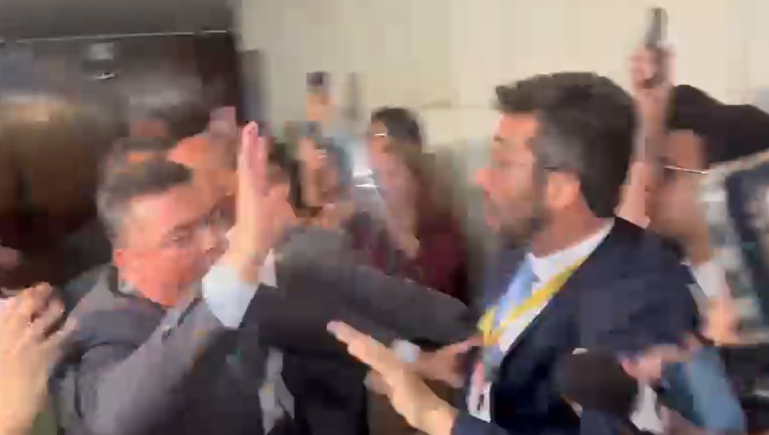 Seguranças empurraram profissionais da imprensa