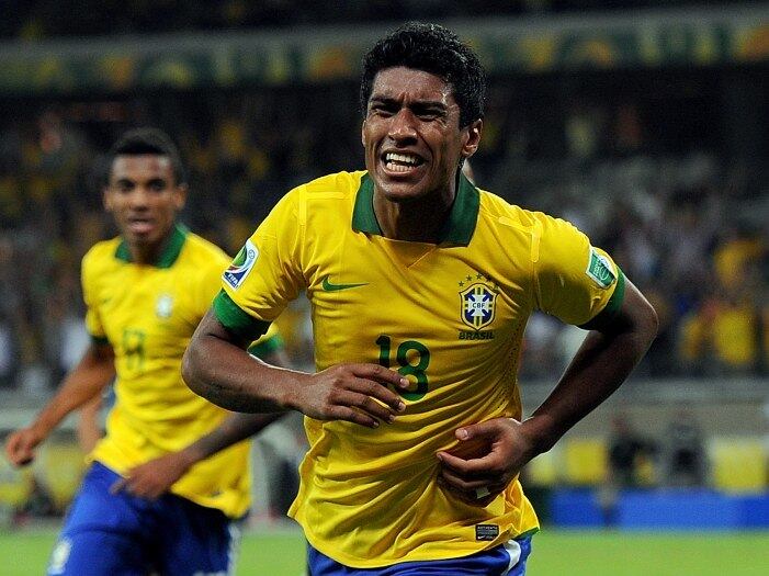 Na última segunda-feira (1º) o volante da seleção brasileira, Paulinho, confirmou a sua transferência para o Tottenham, da Inglaterra. No novo clube, o jogador terá a missão de ajudar o clube a acabar com o jejum de título que já dura 22 anos. Conheça um pouco mais do Tottenham a seguir