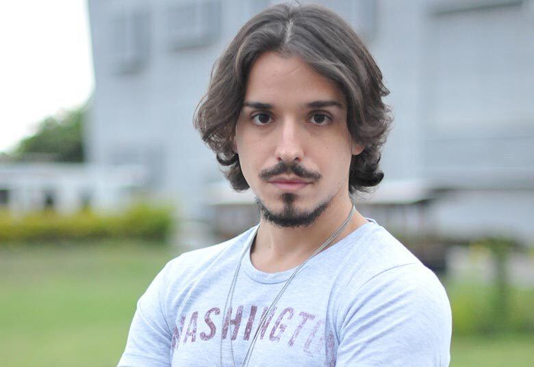 "Ganhei o Rico de presente", comenta Bernardo Falcone sobre personagem em Plano Alto. Leia aqui a entrevista completa!
+ Paula vai para cama com Guido Flores