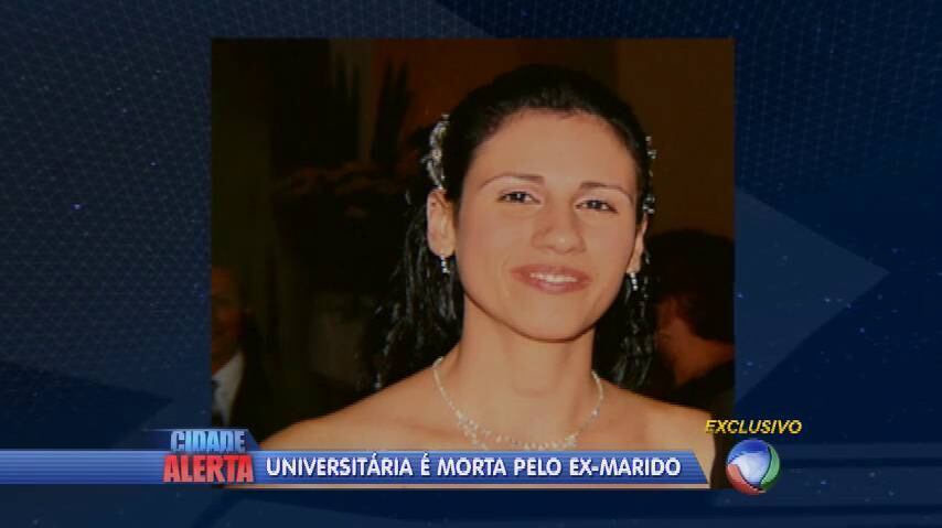 Os dois se conheceram em um condomínio no limite das cidades de São Paulo e São Caetano do Sul. Depois de casados, o relacionamento durou seis meses. Segundo a família, Peçanha não tinha ambição, o que incomodava Lore. Além disso, ele não se dava bem com o filho dela, fruto de outro relacionamento
