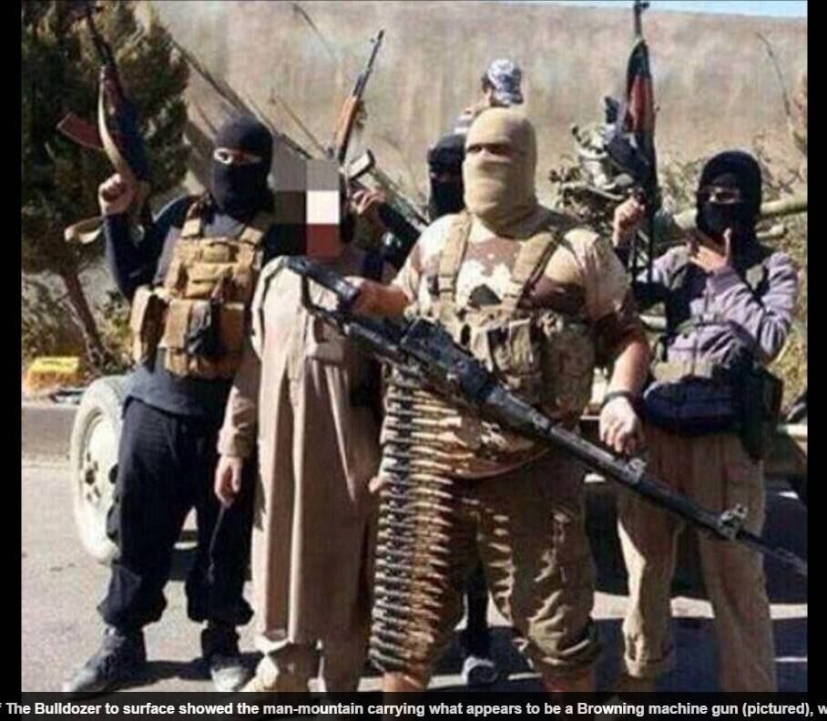 As fotos causaram repercussão nas redes sociais, com uma legião de internautas zombando da atitude dos combatentes do EI
Estado Islâmico é acusado de usar armas químicas na Síria e no Iraque