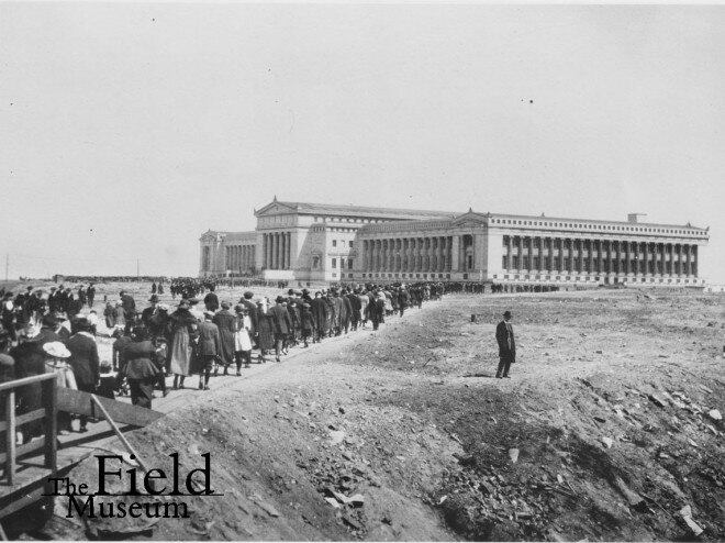 Dia de abertura do Field Museum no Grant Park em 2 de maio de 1921 (1921)