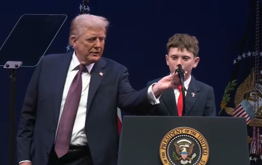 Trump chamou menino de 12 anos para o palco